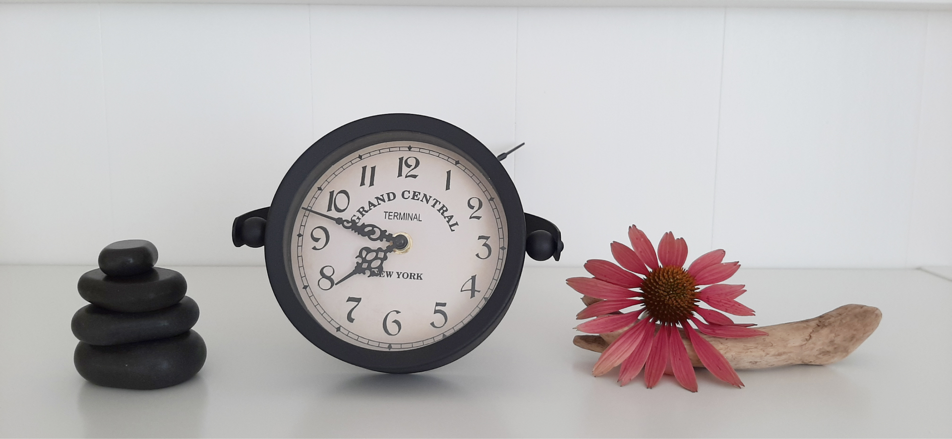 Steinturm und Praxisraum